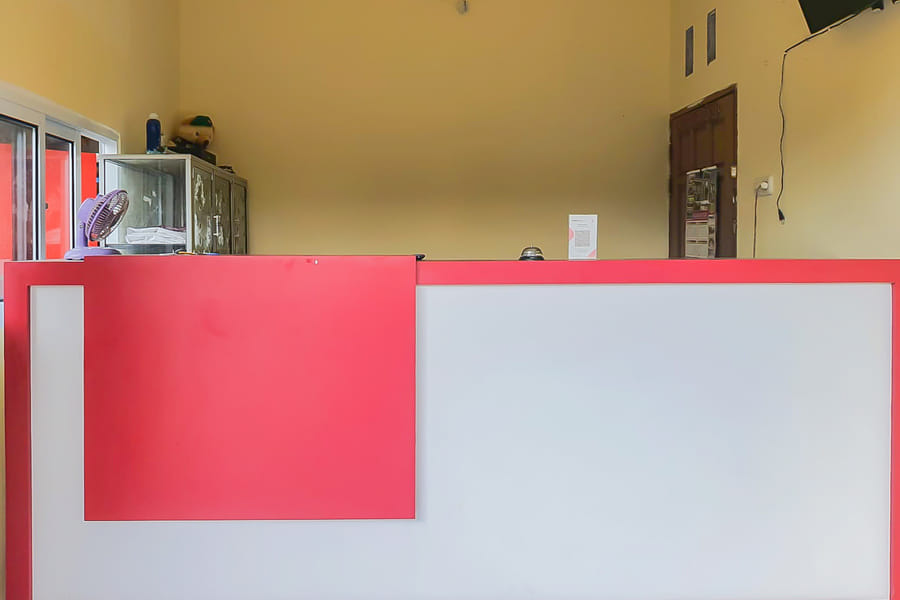 RedDoorz @ Permana Homestay near Supadio Airport Pontianak