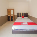 RedDoorz @ Permana Homestay near Supadio Airport Pontianak