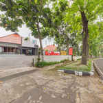 RedDoorz Plus @ Cipaganti Street 3