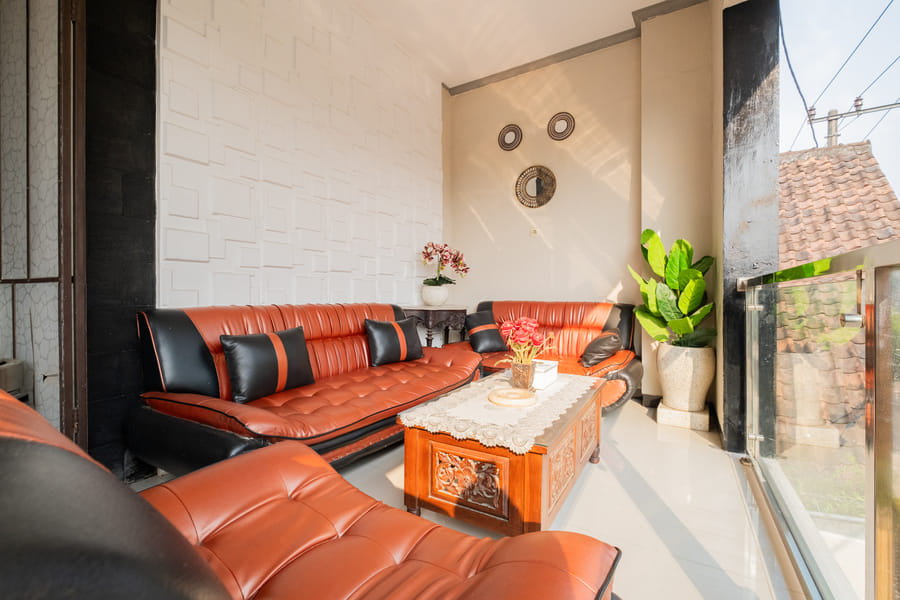 RedDoorz Near Kampung Inggris Pare.