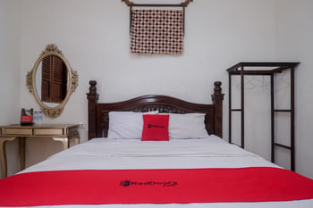 RedDoorz Syariah Near Wijilan 2 Yogyakarta