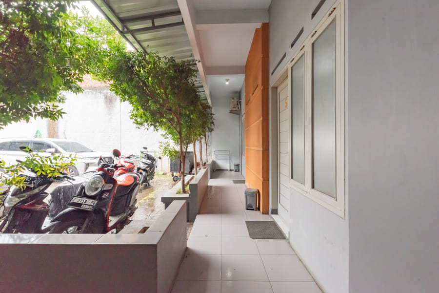 RedDoorz @ Merdeka Street Garut