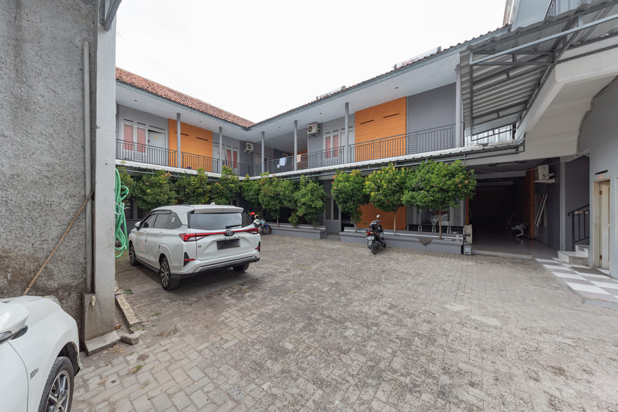 RedDoorz @ Merdeka Street Garut