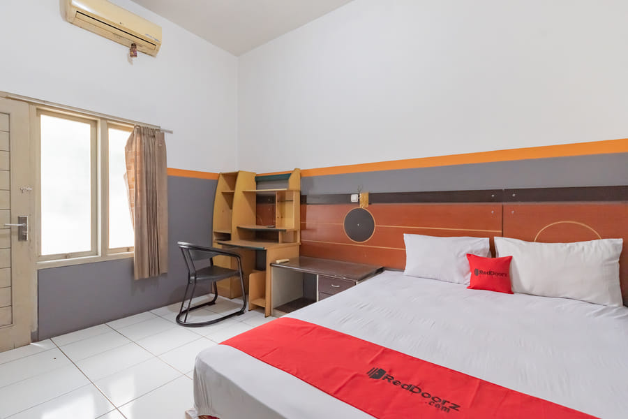 RedDoorz @ Merdeka Street Garut