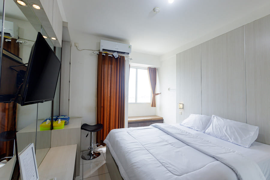 RedLiving Apartemen Riverview Residence - UV Rooms Tower Mahakam with Netflix