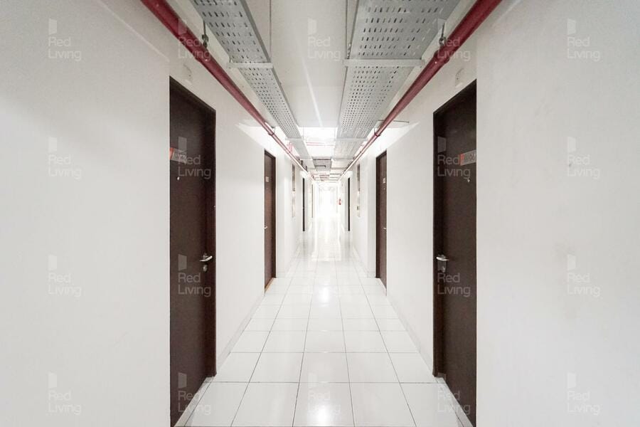 RedLiving Apartemen Riverview Residence - UV Rooms Tower Mahakam with Netflix