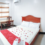 RedDoorz @ Capitol View MC Inn Nueva Vizacaya
