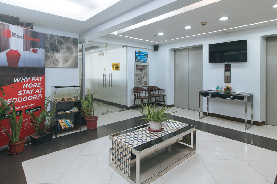 RedDoorz @ BP International Powerhouse Inc. near SM Manila