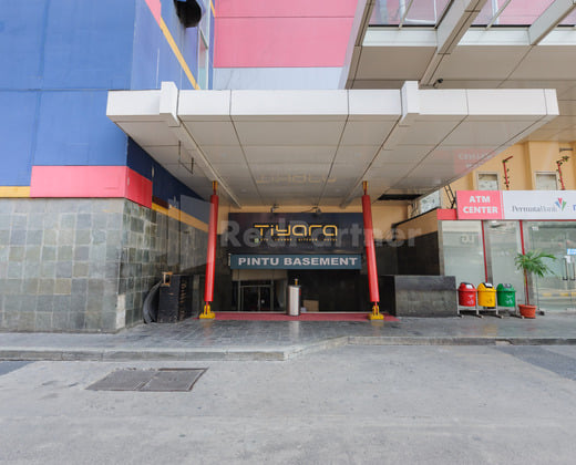 Metro Hotel near Kota Tua Mitra RedDoorz