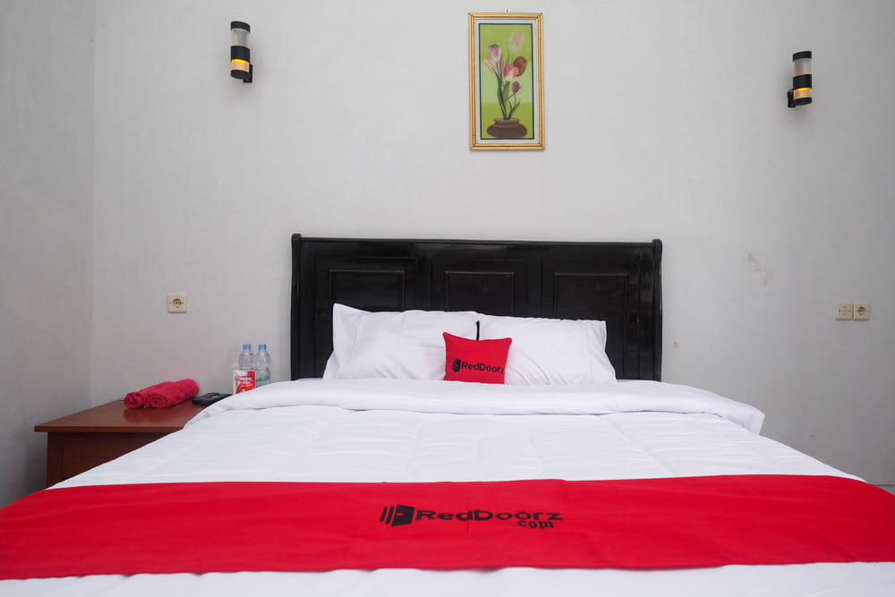 RedDoorz Room