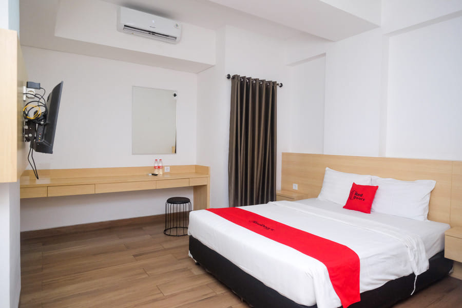 RedDoorz Apartment near Exit Toll Colomadu