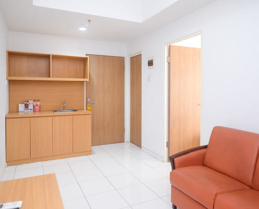 RedDoorz Apartment near Exit Toll Colomadu 