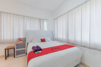 RedDoorz @ Jalan Pangkal Perjuangan Karawang