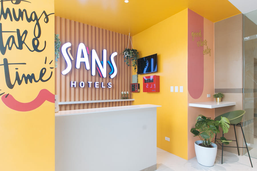 Sans Hotel at One JD Place Makati by RedDoorz