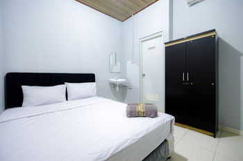 Marcello Residence Siwalankerto near Petra University Surabaya