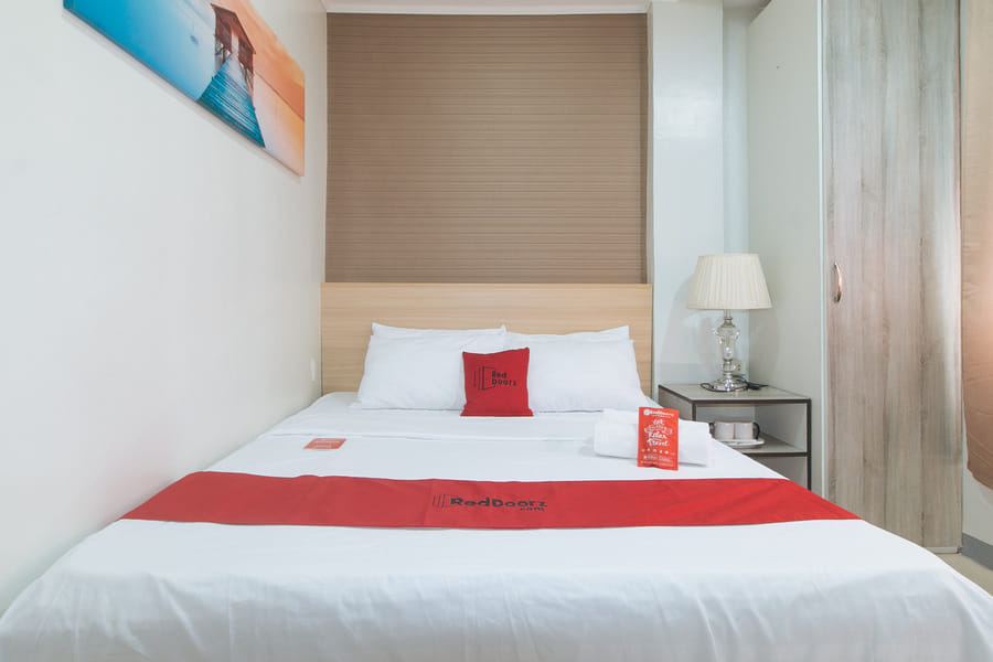 RedDoorz Hostel @ St Paul Village LapuLapu