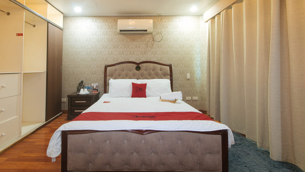 RedDoorz Room