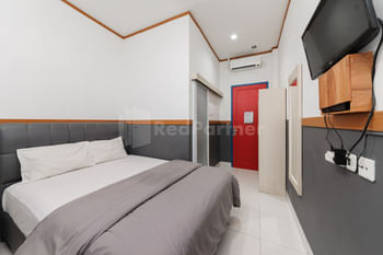 Ian Hotel Jaksa RedPartner