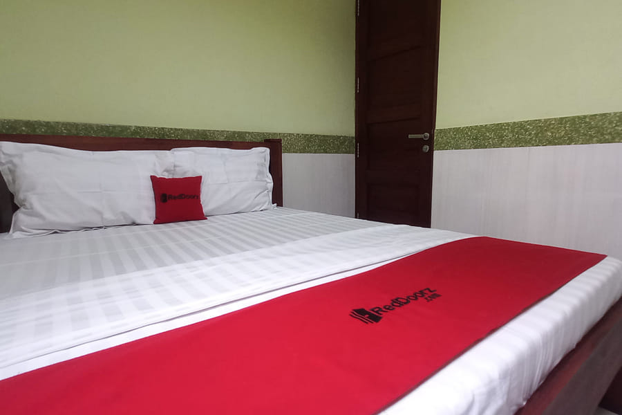 RedDoorz Syariah near Bypass Krian