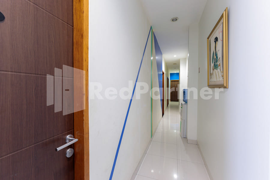 Ichiza Room RedPartner