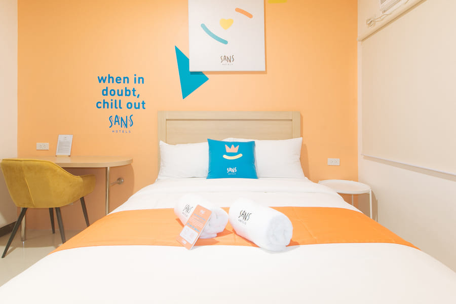 Sans Hotel at One JD Place Makati by RedDoorz