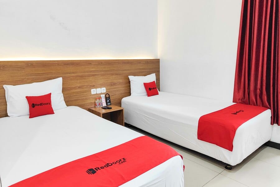 RedDoorz near Prambanan Temple