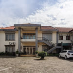 RedDoorz syariah near AEON Mall Tanjung Barat