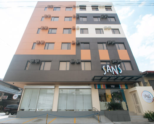 Sans Hotel at One JD Place Makati by RedDoorz