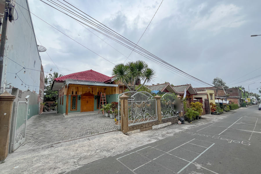 Urbanview Syariah Hotel Kanigara Batu