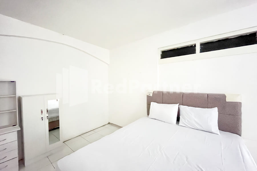 Blessings Homestay RedPartner near Stasiun Kediri