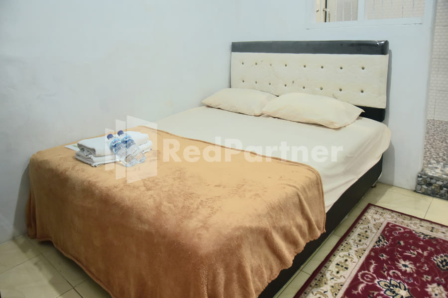 RedDoorz @ Fanta Homestay Lumajang