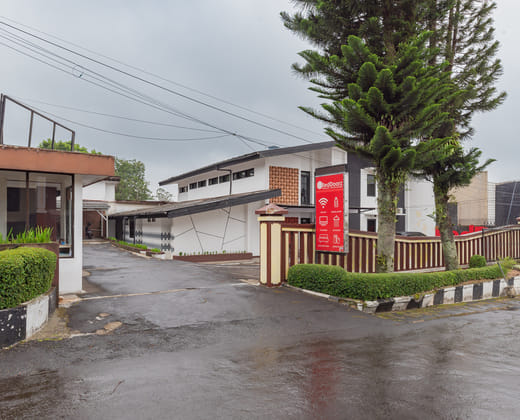 RedDoorz near Taman Kota Lapang Merdeka Sukabumi