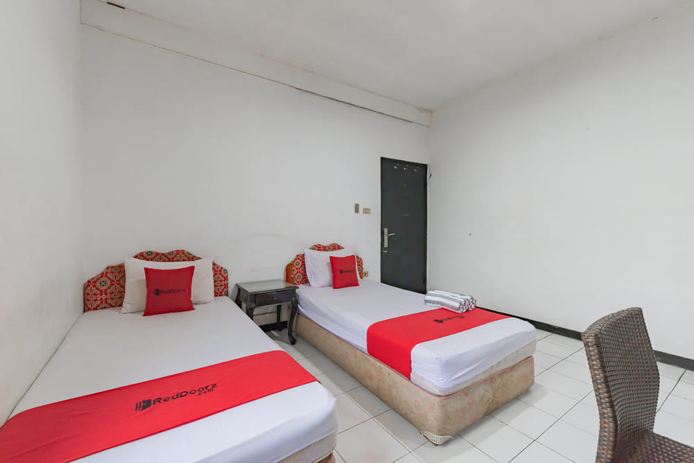 RedDoorz Room