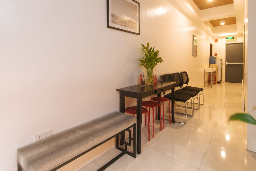 RedDoorz near UST Sampaloc Manila