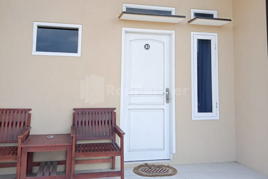 RedDoorz @ Pantai Sayangheulang