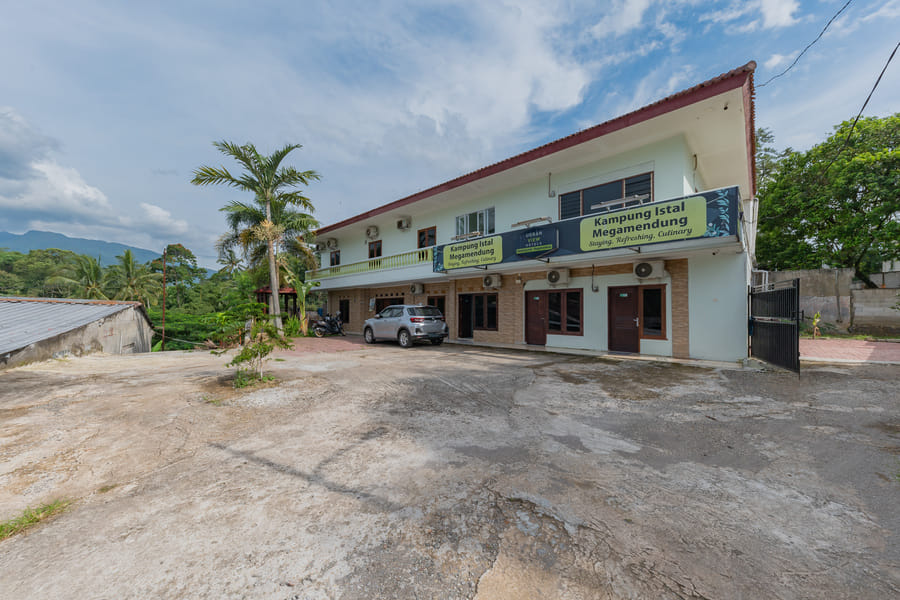 Urbanview Hotel Kampung Istal Megamendung Puncak