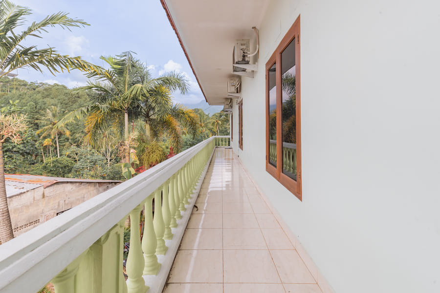 Urbanview Hotel Kampung Istal Megamendung Puncak