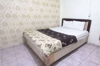 Fortuna Hotel RedPartner Near Exit Tol Paiton
