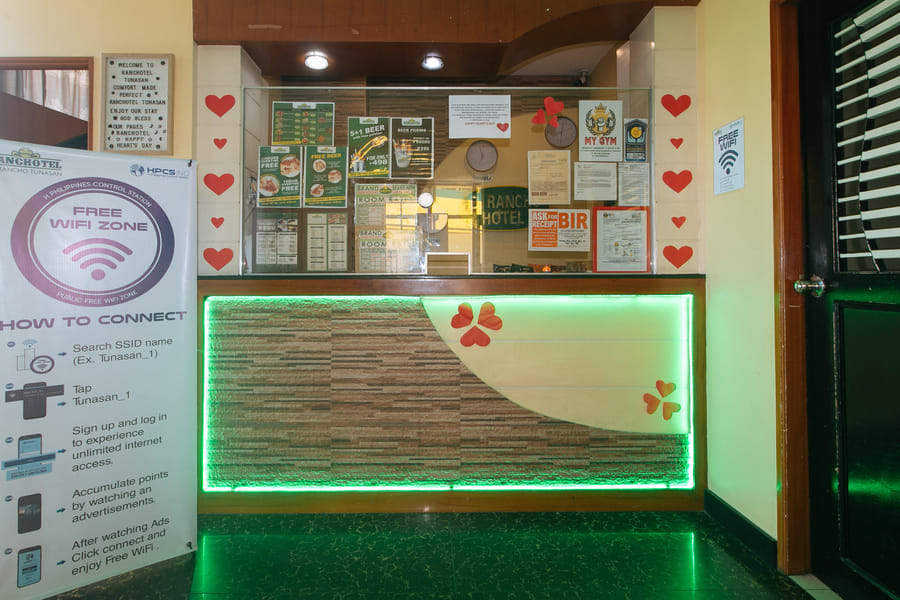 RedDoorz near SM City Muntinlupa
