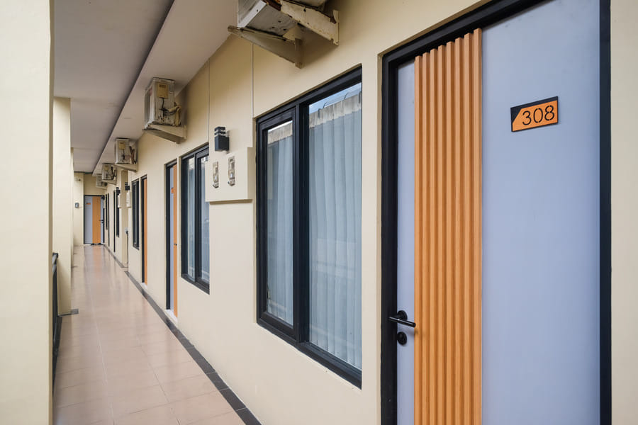 RedDoorz near Ambarrukmo Area