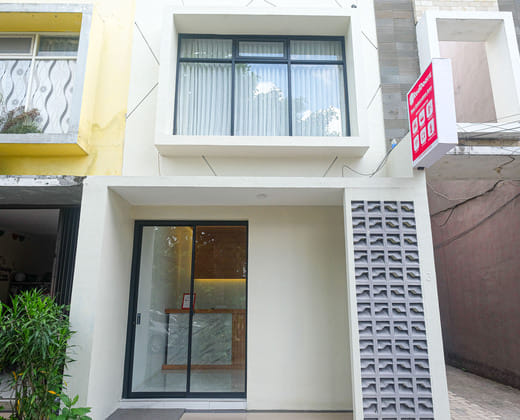 RedDoorz near Ambarrukmo Area
