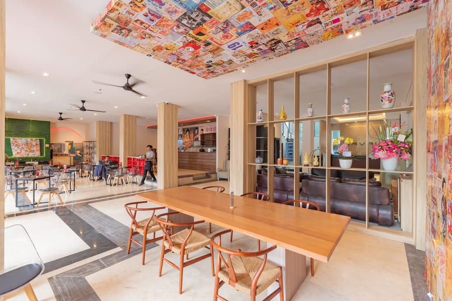 RedDoorz Premium near Paris Van Java Mall