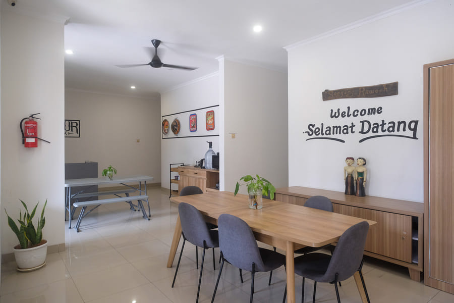 RedDoorz near Stasiun Solo Balapan 3