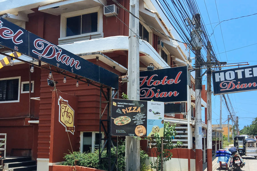 Reddoorz @ Hotel Dian Aparri