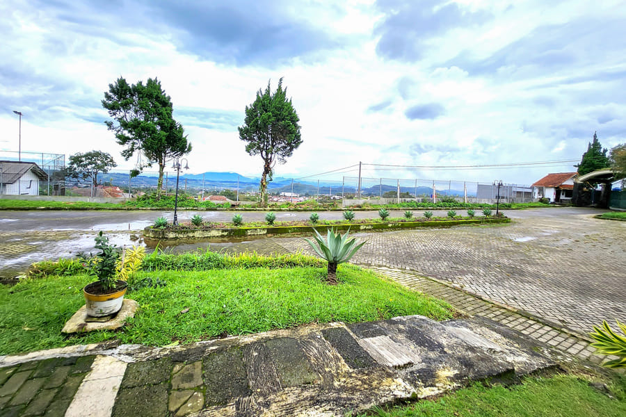 RedDoorz near Pasar Cipanas