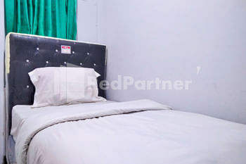 LH101 Guest House Syariah near Makam Sunan Bonang RedPartner