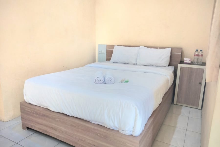 Wisma Mutiara Near Alun Alun Demak Mitra RedDoorz