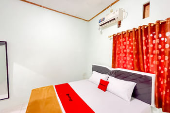 RedDoorz Syariah near RS Bhayangkara Nganjuk