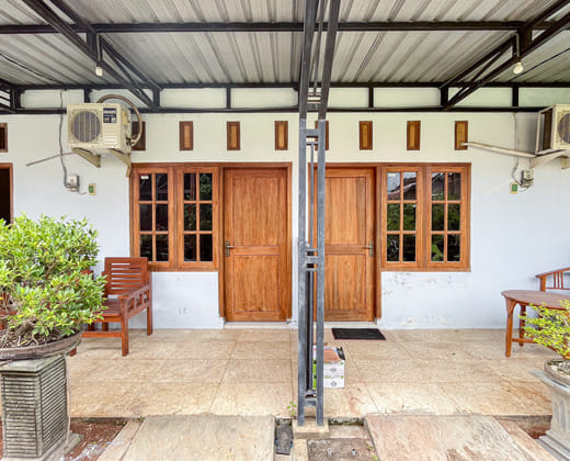 RedDoorz Syariah near RS Bhayangkara Nganjuk