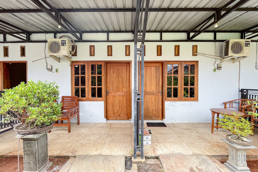 RedDoorz Syariah near RS Bhayangkara Nganjuk